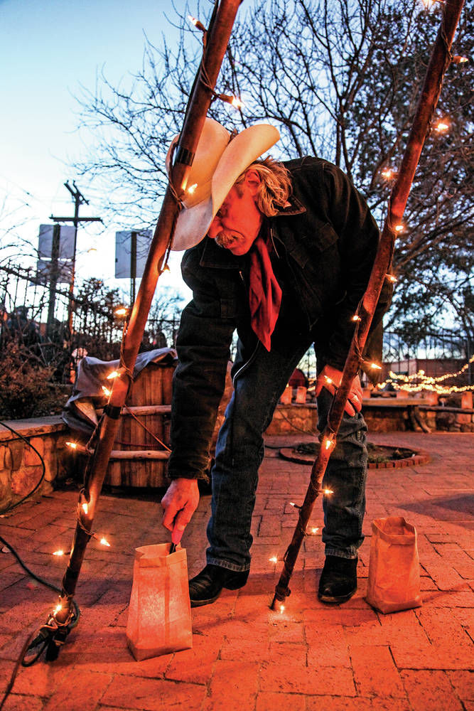 Photos Christmas Eve Farolito Walk on Canyon Road Local News