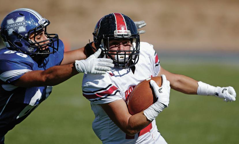 Prep football: Ortiz thrives on chaos, leads Robertson over St. Michael's | Sports | santafenewmexican.com