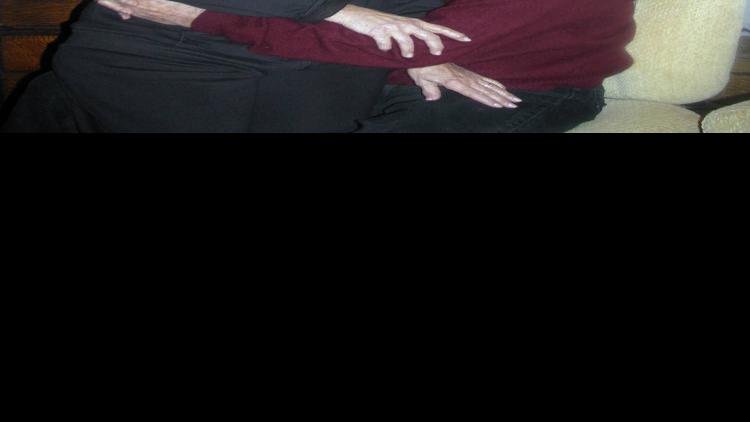 Nfl Star Meredith S Widow Sues Over Daughter S Care Local News Santafenewmexican Com Island pleasures 'a lesson in seduction' & 'captive heart' by susan napier. nfl star meredith s widow sues over