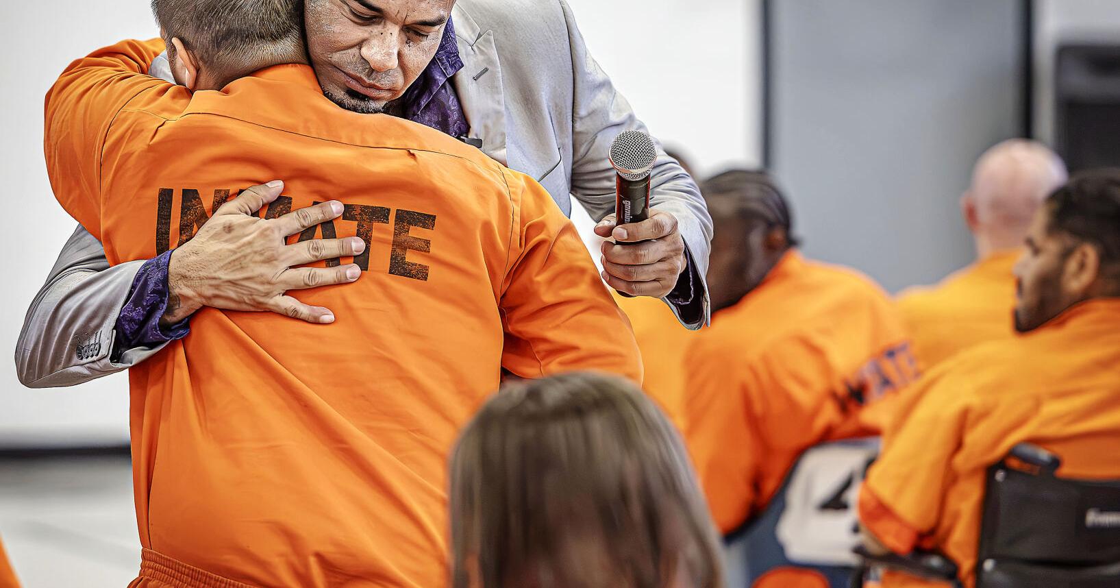 Formerly incarcerated Breaking Bad actor spreads message of change at New Mexico prison