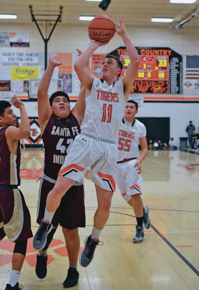 Revitalized Tigers Rise Above Coaching Turmoil Sports Santafenewmexican Com