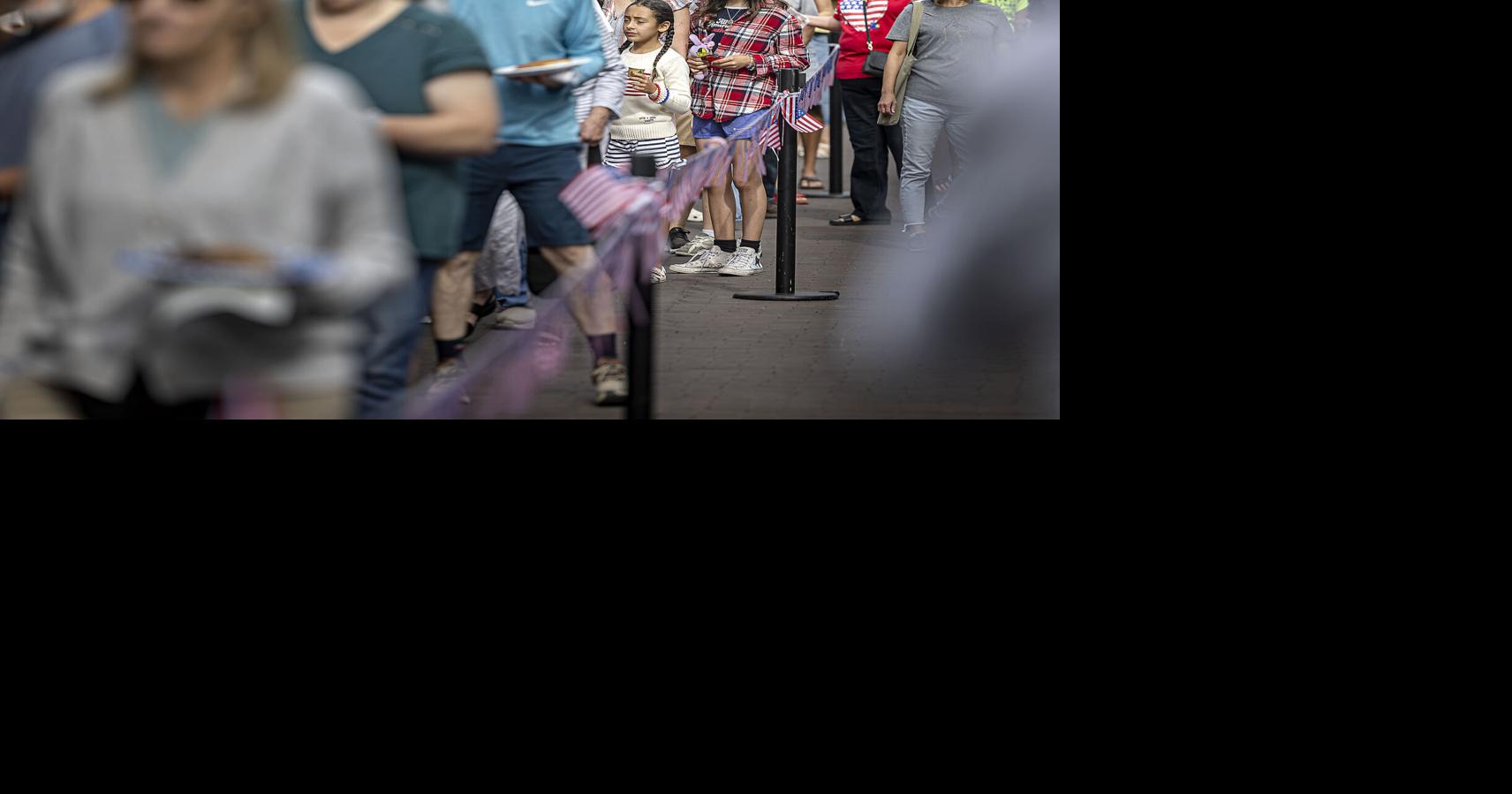 Santa Fe councilors delay decision on closing Plaza to summer vehicle traffic