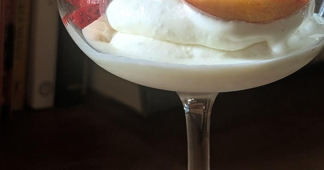 Lemon cream soft serve: Five minutes to summer sweetness