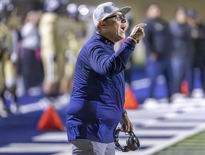 Coach Martinez returns to Demons' sideline but Santa Fe High clobbered