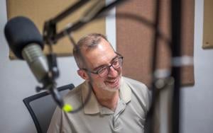 From music to news: Rob Hochschild takes reins as KSFR's new reporter