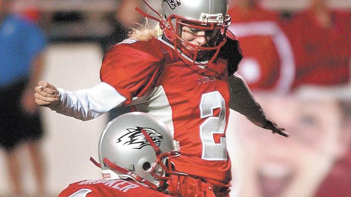 Unm Athlete Hnida Who Became First Woman To Play College Football