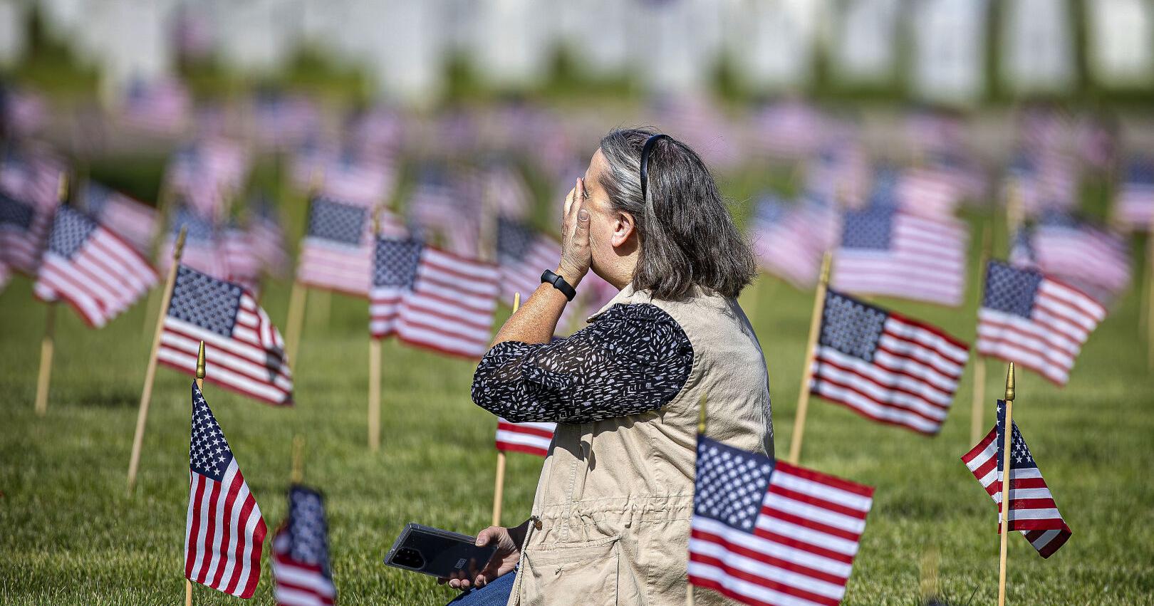 Volunteers who decorate cemetery for Memorial Day hope holiday 'a time to reflect' - Vimarsana News