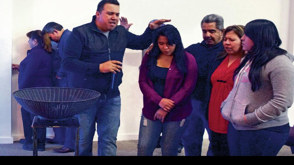 Pentecostal Churches Becoming A Draw For Hispanic Catholics Seeking A Spiritual Awakening Features Santafenewmexicancom