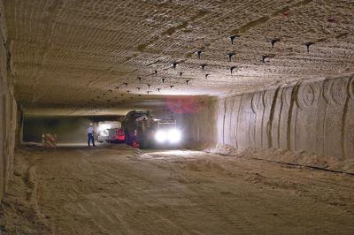 Nuke dump managers: There was waste near ceiling collapse