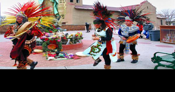 løbetur kalorie Quilt Pilgrimage of gratitude: Faithful celebrate Our Lady of Guadalupe | Local  News | santafenewmexican.com