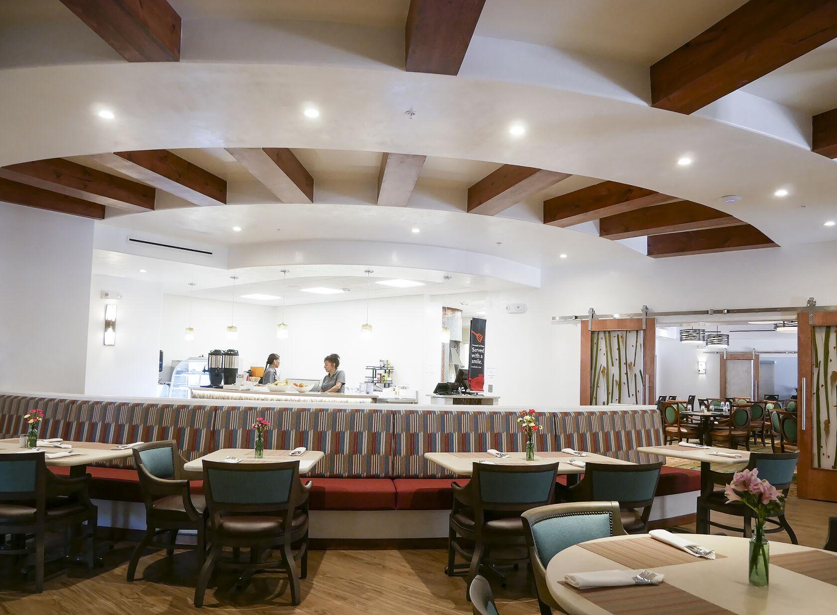 New residents embrace benefits of independent living at La Secoya de El