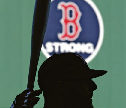 Red Sox stay 'Boston Strong' with emotional Fenway Park ceremony