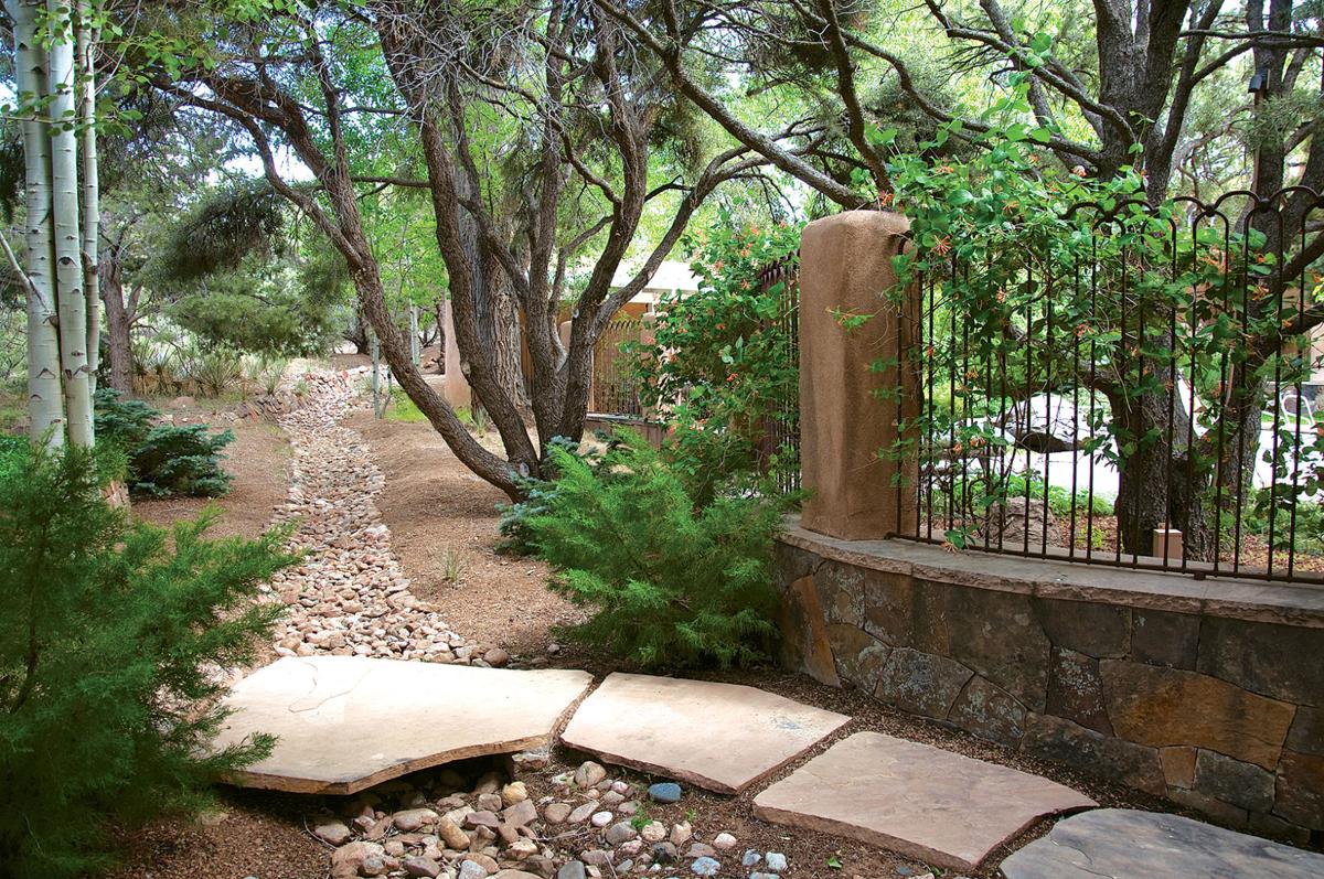 Grand estate on Old Santa Fe Trail Home/Real Estate