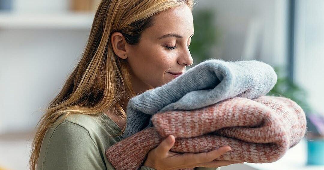 How to Remove Stubborn Sweat Odors From Clothes
