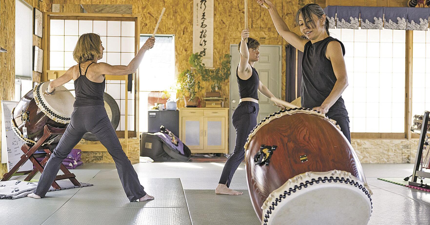 Santa Fe's Torii Taiko sets the stage for the big drums of Drum Tao - Vimarsana News
