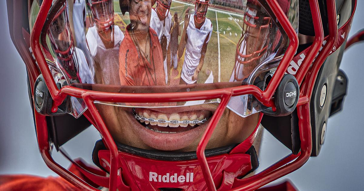 Gallery: Area teams gear up for gridiron