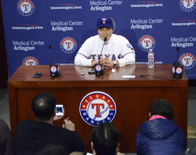 Shin-Soo Choo officially a Ranger; Texas introduces outfielder