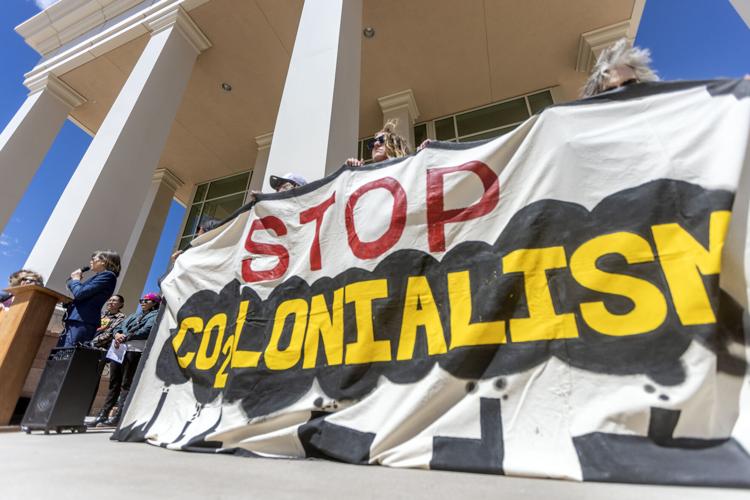 051023_LS_OilPollutionRally_1.jpg