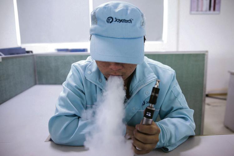China's e-cigarette boom lacks oversight for safety | Health And Science