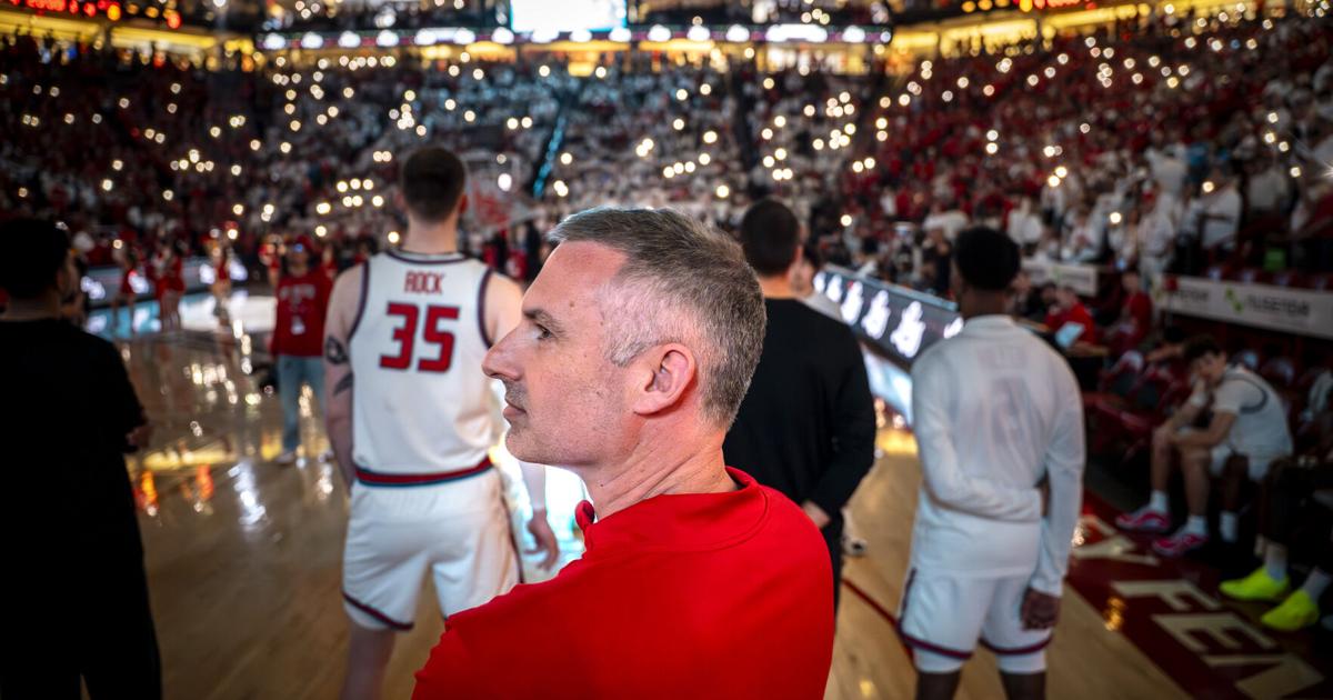 Lo Ranch Arena 'You can’t beat The Pit': Walking down ramp in Lobos' famed arena an ...