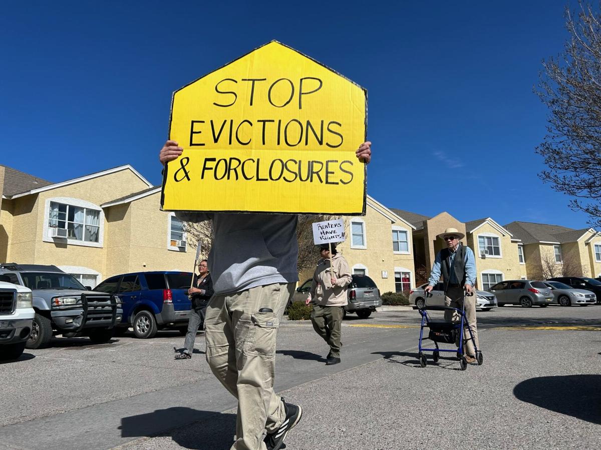 Española tenants union finds strength in numbers at Las Lomas Apartments  rally | Local News | santafenewmexican.com