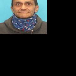 Santa Fe County man accused of threatening store clerk with gun