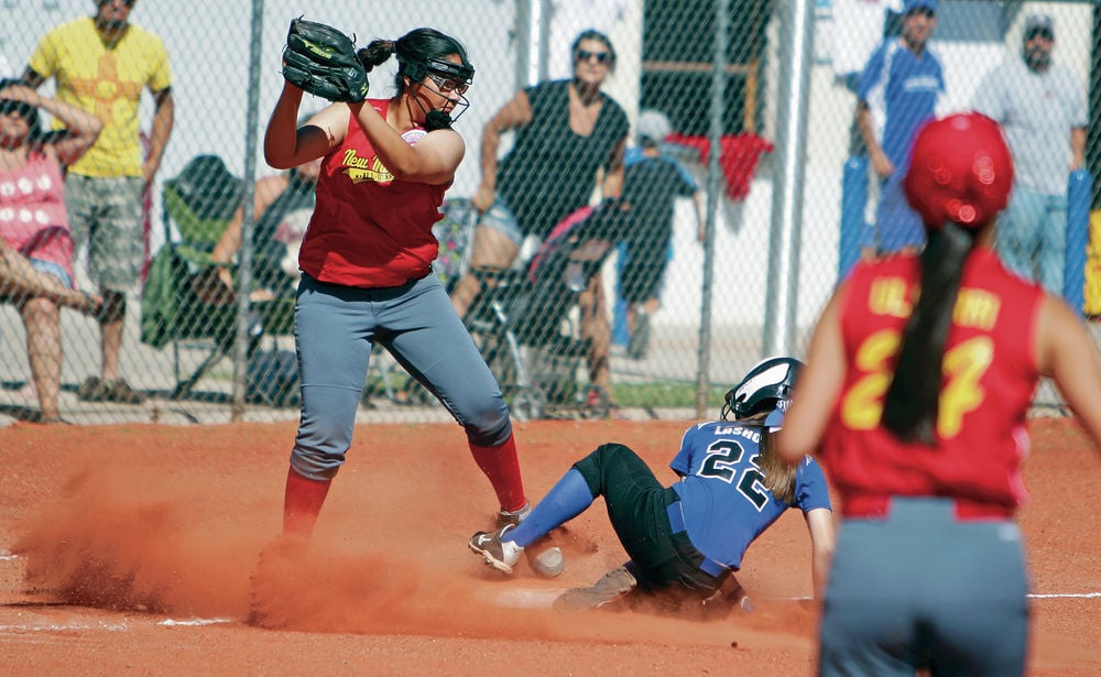 Las Vegas softball team in consolation bracket after losing to Texas