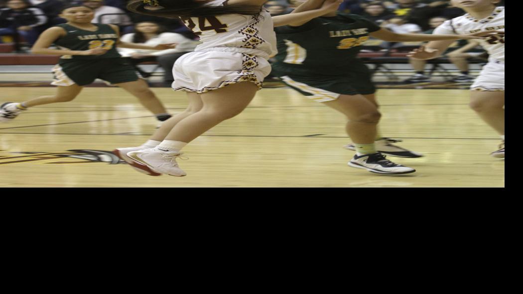 Indian School S Herrera Nails Big Shot To Defeat Thoreau 51 45