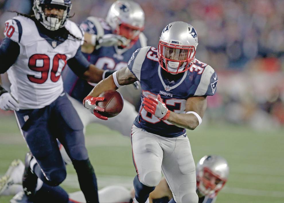 Lewis scores 3 TDS, Pats advance to AFC title game, 3416 Lewis scores 3 TDS, Pats advance to AFC title game, 3416