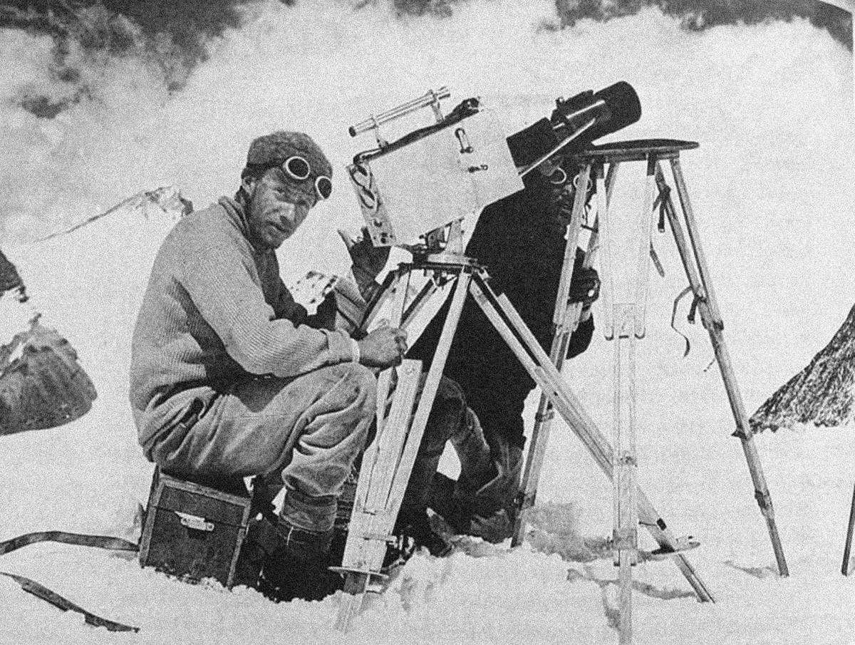 Movie Review The Epic Of Everest Movie Reviews Santafenewmexican Com The official film record of the legendary everest expedition of 1924 is one of the most remarkable films in the bfi national archive. movie review the epic of everest