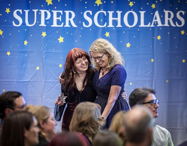 050125 jw super scholars 7.jpg