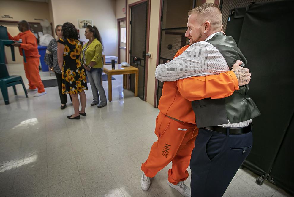 New Mexico inmates graduate from peer support program Local News