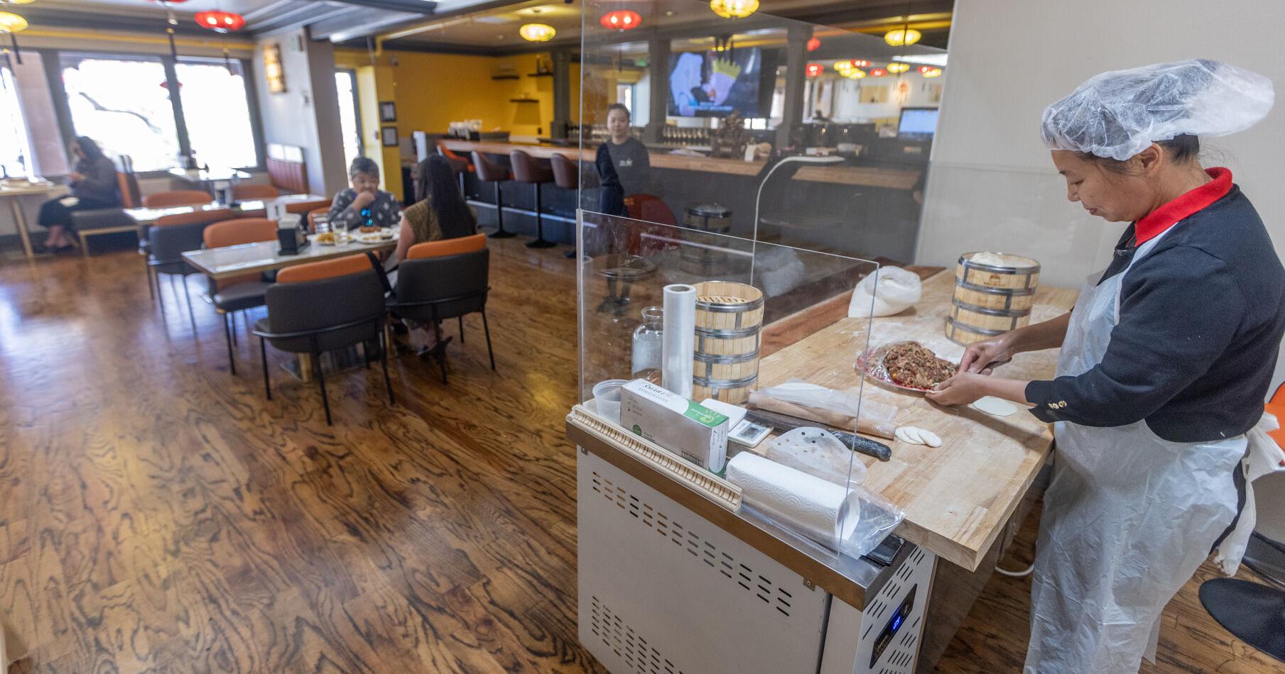 Downtown dynasty: Zeng Chinese Restaurant opens to rave reviews - Vimarsana News