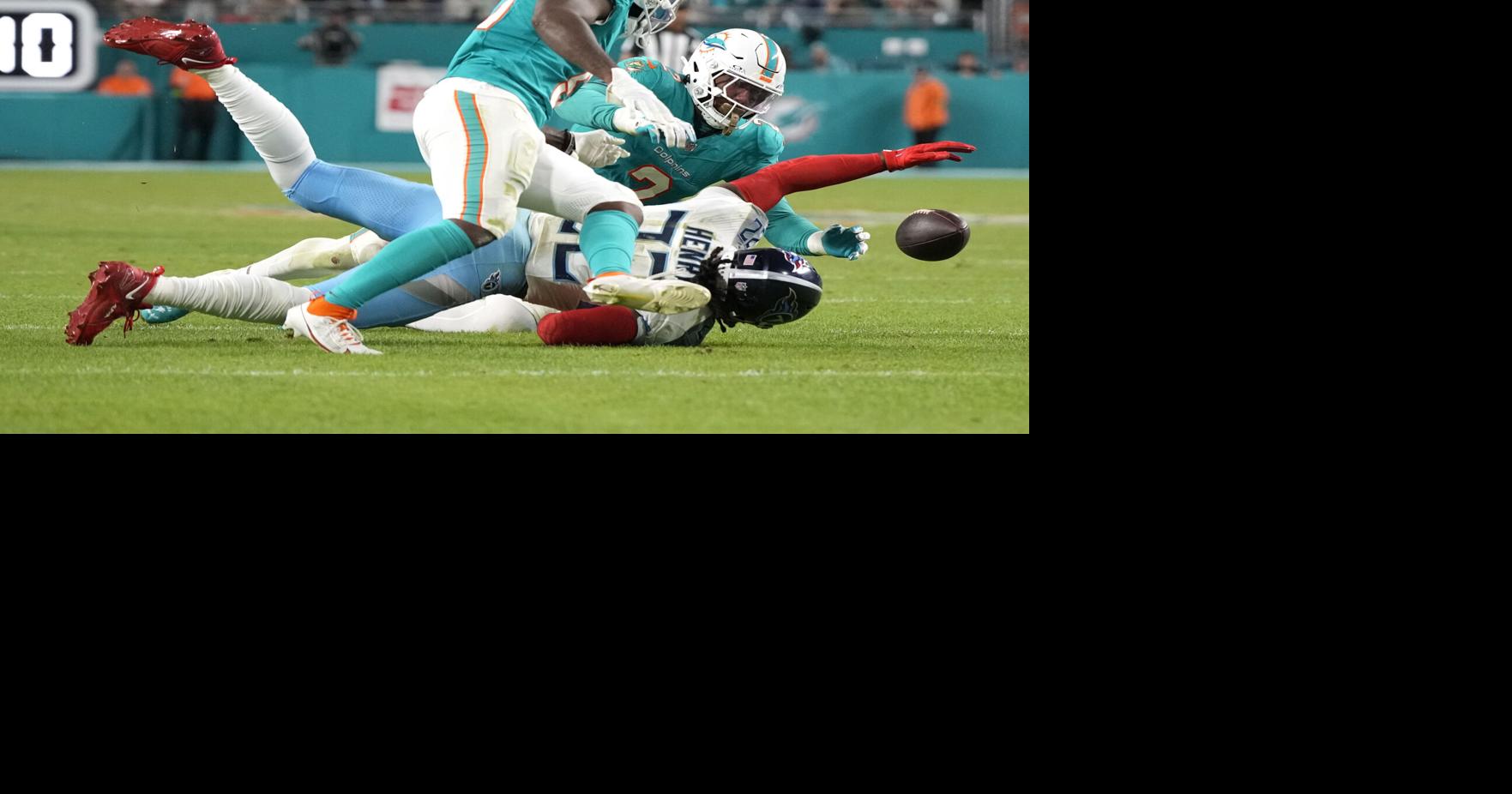 Titans Dolphins Football | | santafenewmexican.com