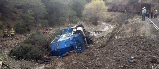 Southern New Mexico train derailment kills 3 railroad workers | Local