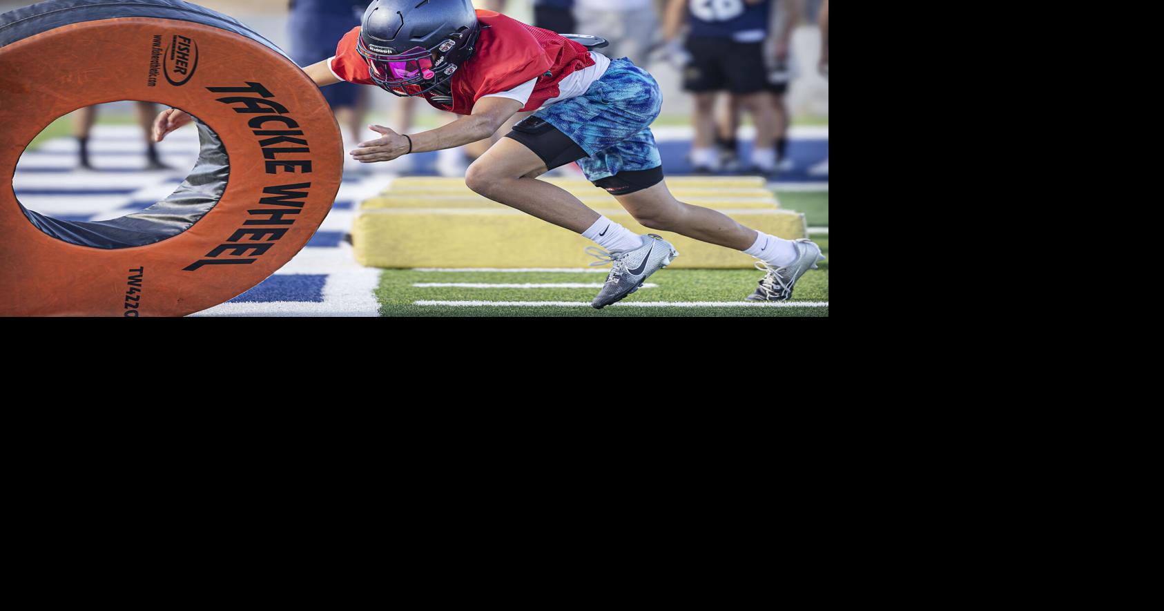 Peña, Romero duke it out for starting QB spot for Demons