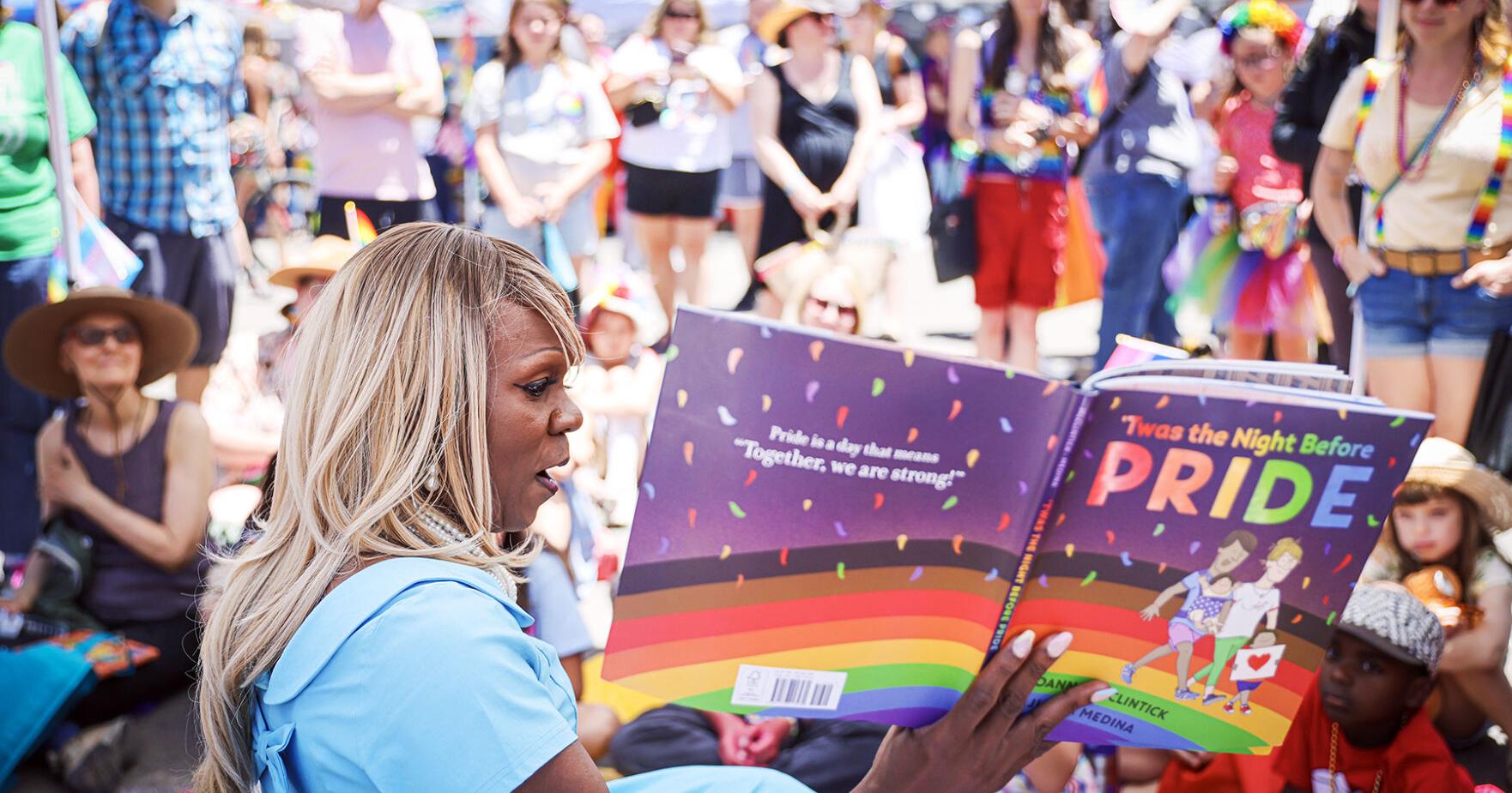 Drag Queen Story Hour for kids draws crowd as Pride activists ponder future - Vimarsana News