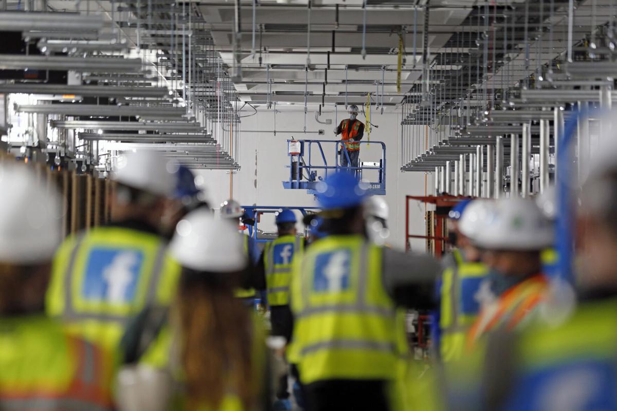 Facebook Shows Off Construction For Los Lunas Expansion Local News Santafenewmexican Com