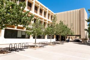 UNM med school seeks to double enrollment as need for doctors statewide soars