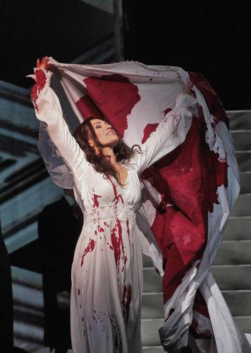 ‘Lucia di Lammermoor’ scales heights at Santa Fe Opera