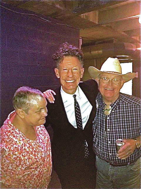 Folk, country music singer, piano player Bonnie Hearne dies at age