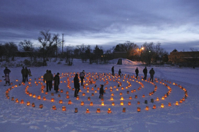 A labyrinth of light: Winter Solstice celebration brightens the longest night | Feliz Navidad | santafenewmexican.com