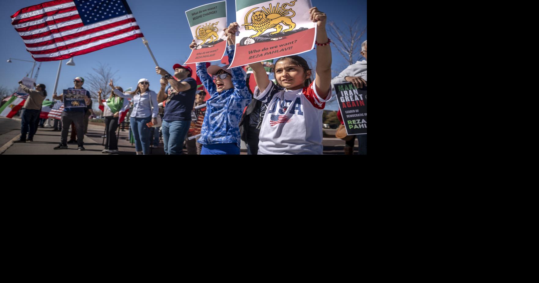 New Mexicans express dueling views on Iran war at Albuquerque rallies