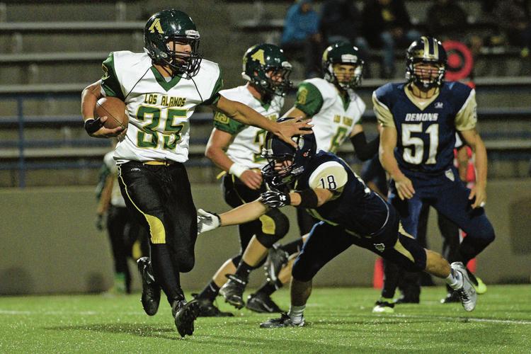 Los Alamos defeats Santa Fe High, 2518 Sports