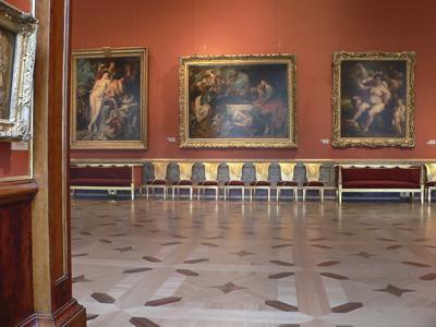 Grand tour: Toni Servillo takes you on a journey through the Hermitage
