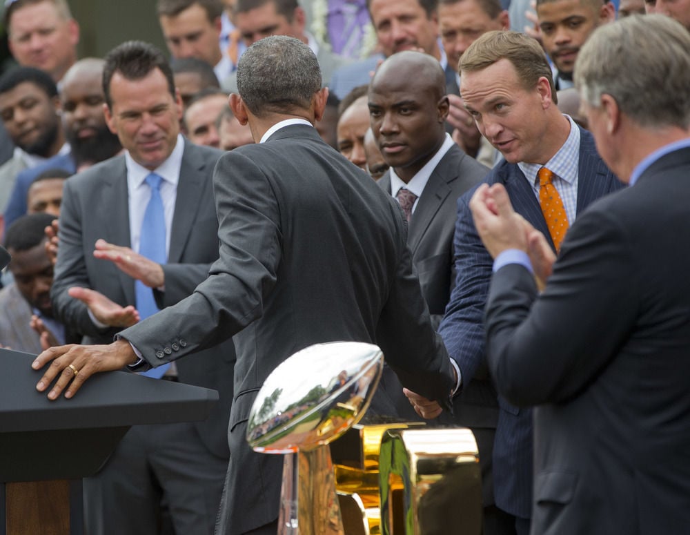 Obama honors Super Bowl champion Broncos at White House Sports