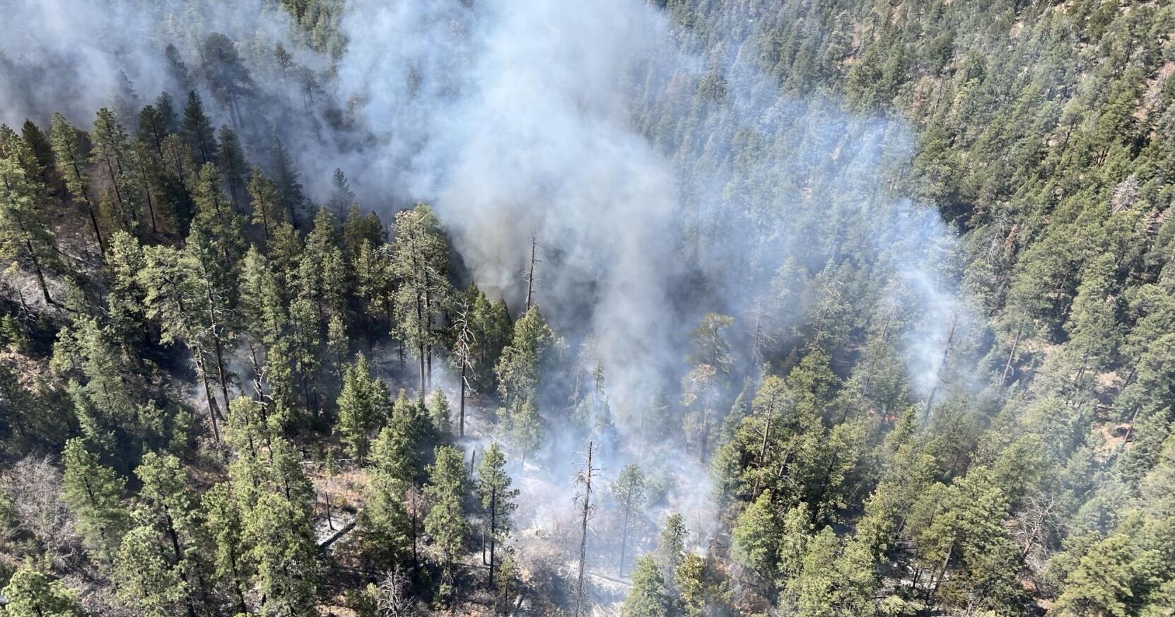 Firefighters battle wildfire north of Pecos - Vimarsana News