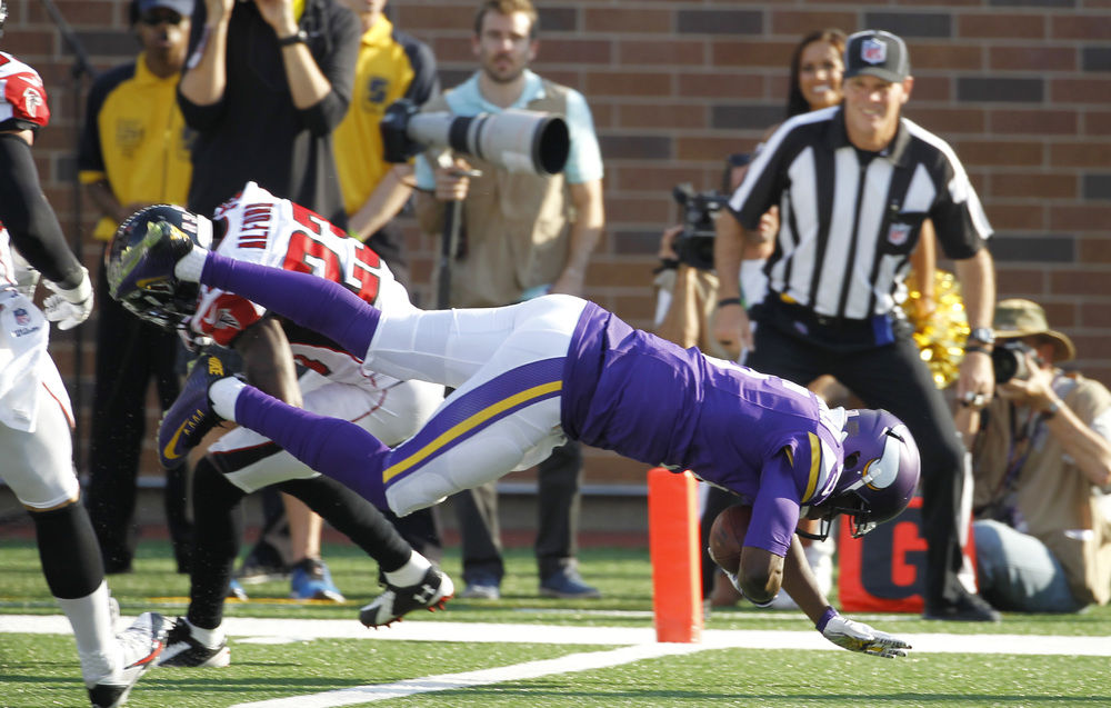 Bridgewater hurt, but Vikings beat Falcons 41-28, Sports