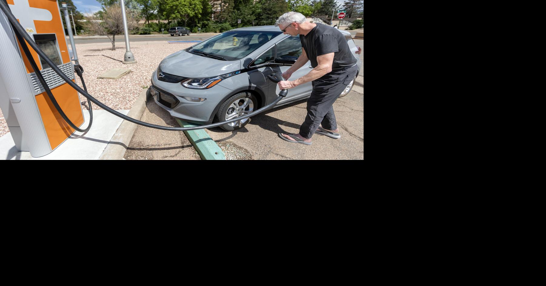 New Mexico tries to jump-start electric vehicle infrastructure ahead of new car rule