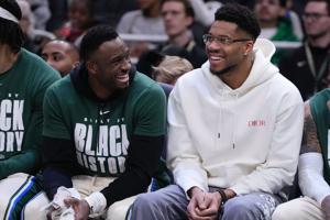 Antetokounmpo remains with Bucks as an extremely hectic NBA trade deadline passes